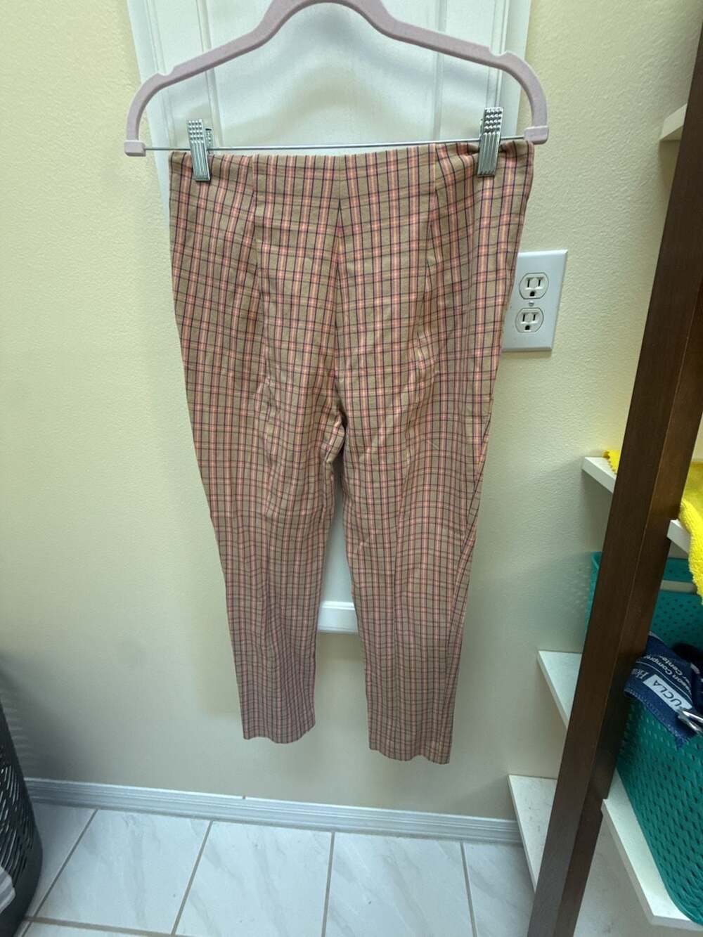 Anthropologie The Essential Slim Women's Plaid Tan and Pink Ankle Pants